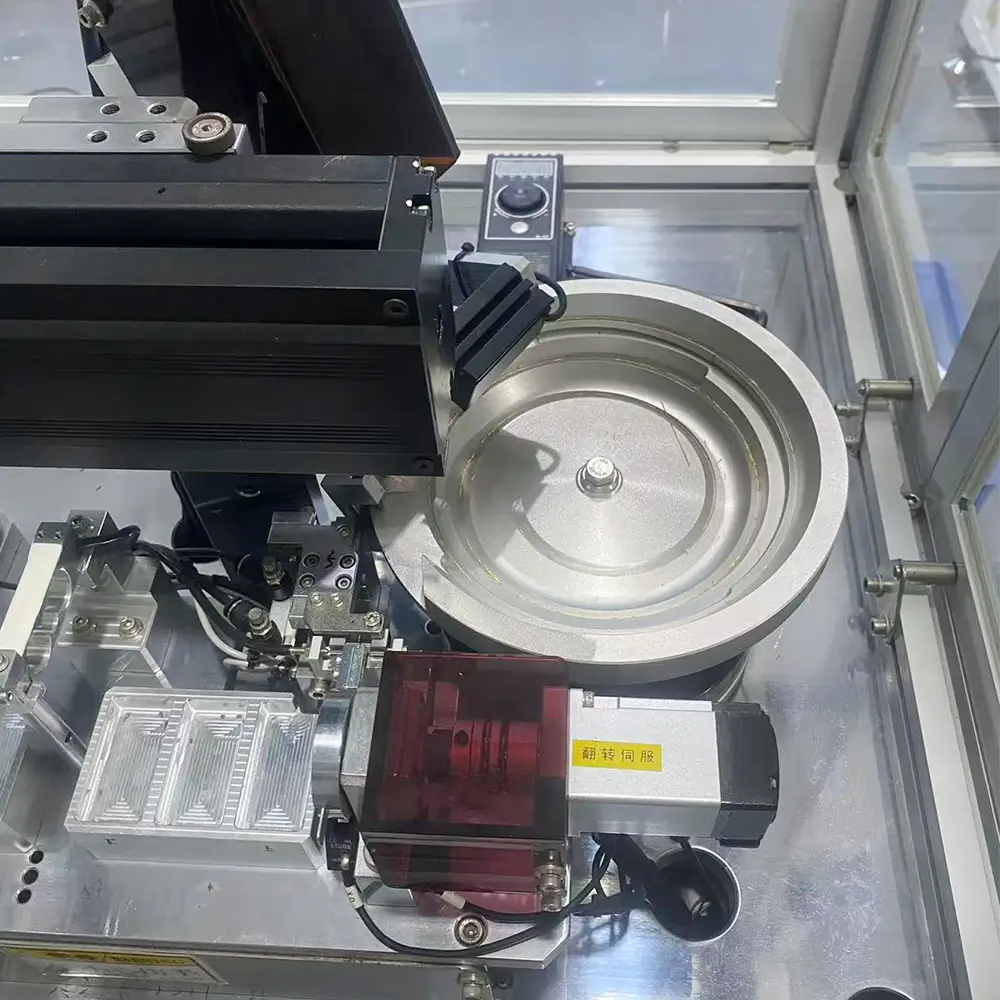 Automatic Chip Assembly Machine2 Automatic Chip Assembly Machine2