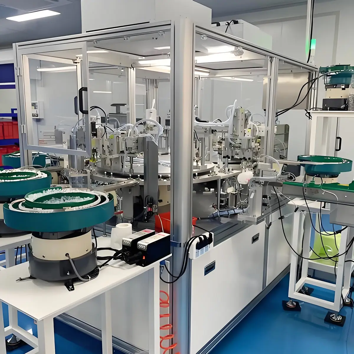 Customized Automatic Assembly Machine with Vibratory Bowl Feeder Customized Automatic Assembly Machine with Vibratory Bowl Feeder
